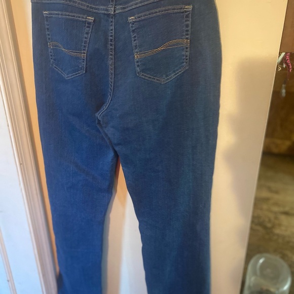 Riders By Lee - Picture 9 of 10